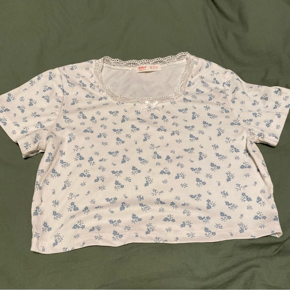 Crop top bundle - Picture 4 of 15